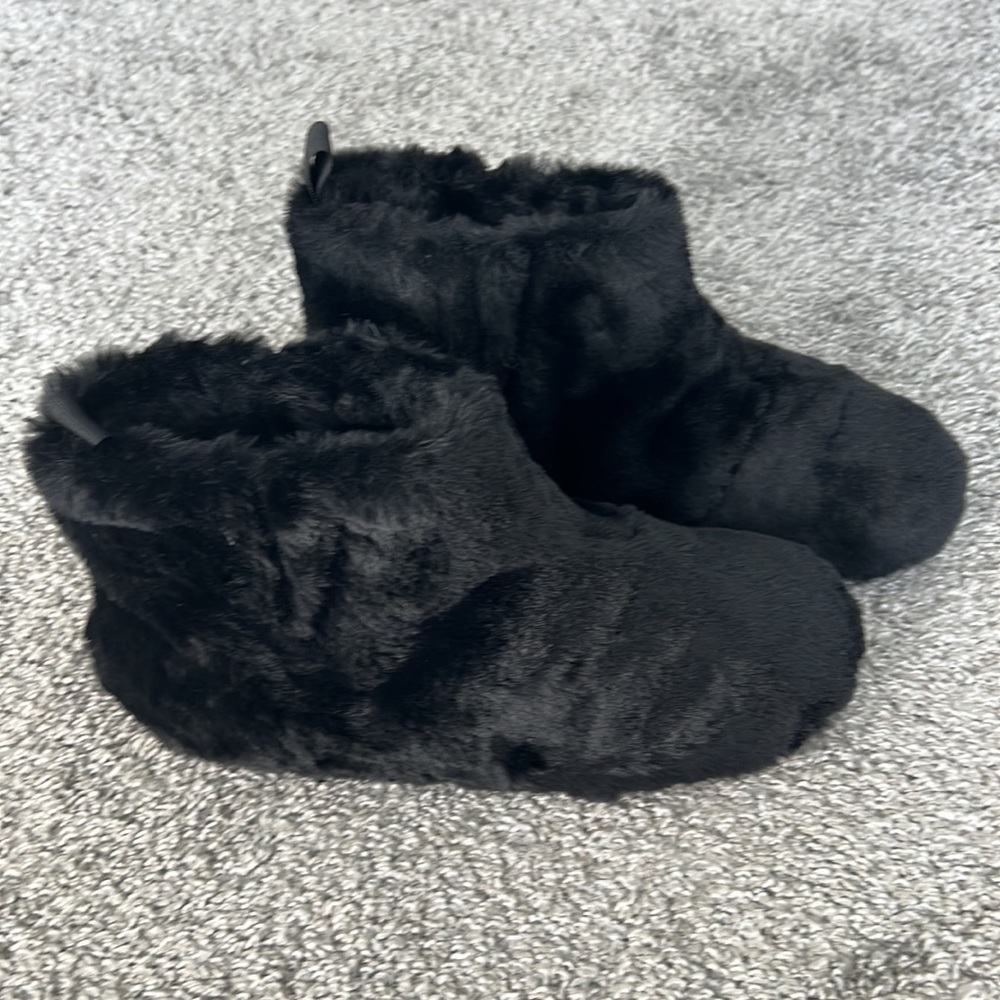 FitFlop Furry Slipper Booties